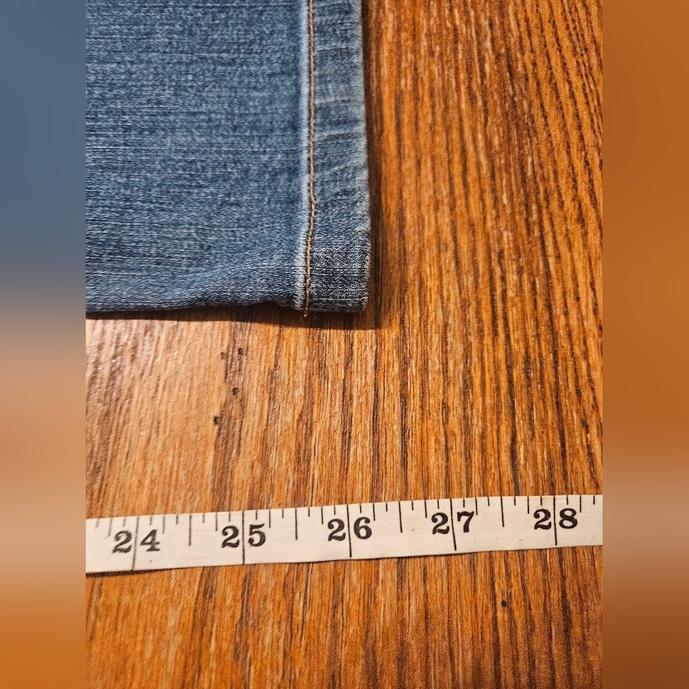 L.L. Bean Straight Leg Blue Jeans Size 18 Petite EUC - Picture 10 of 10